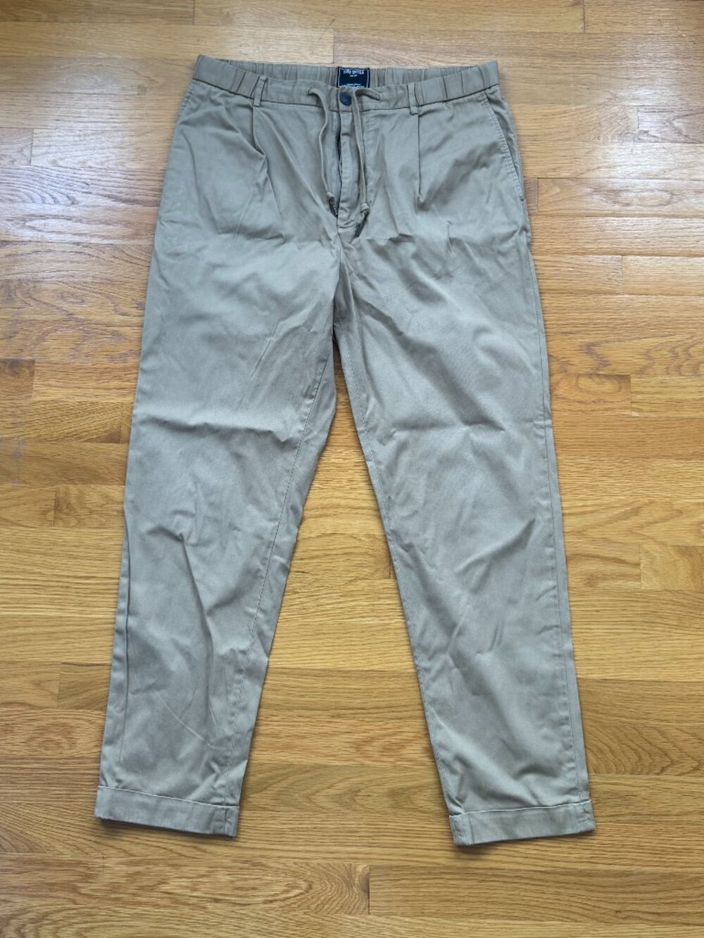 Todd Snyder Pleated Drawstring Chino Pant in Khaki — Size Large
